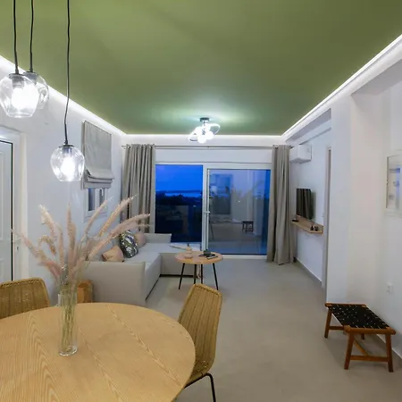 Dimitris - The House & The