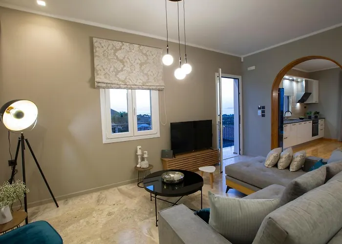 Dimitris - The House & The 度假居