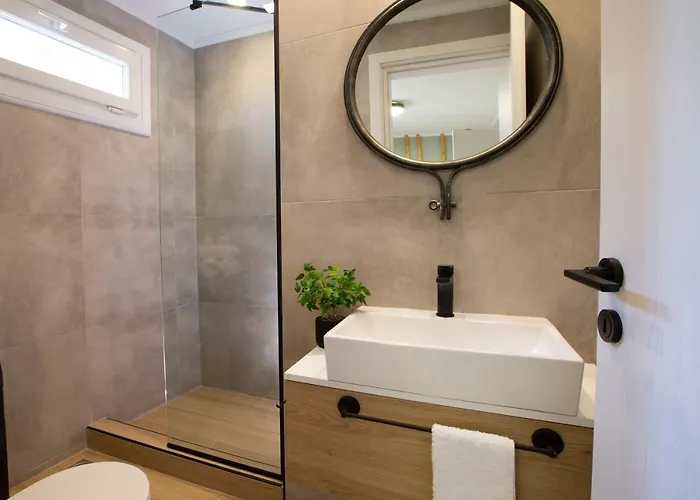 度假居 Dimitris - The House & The *