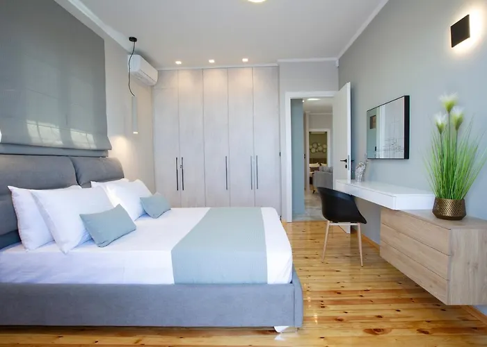 Dimitris - The House & The 度假居