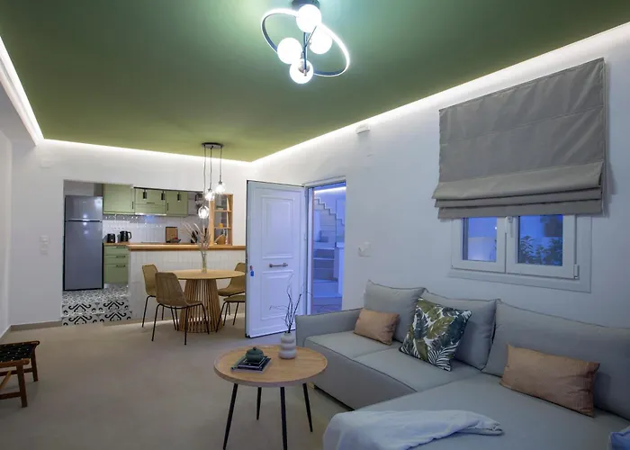 Dimitris - The House & The