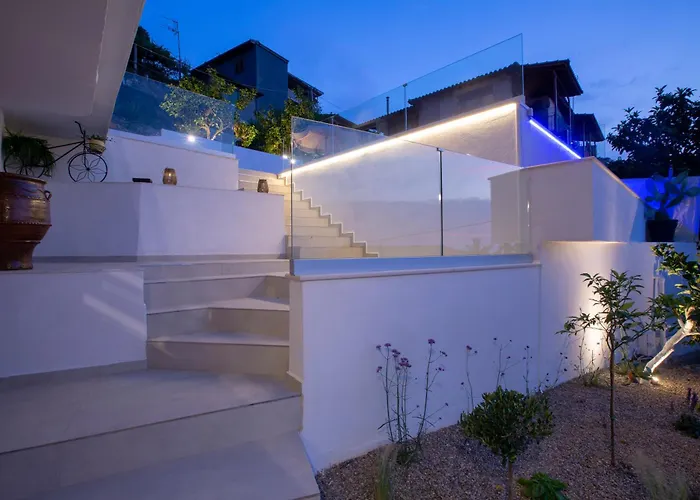 Dimitris - The House & The * Frínion