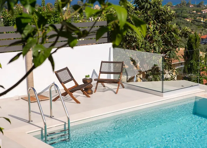 度假居 Dimitris - The House & The *