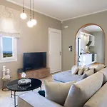 Dimitris - The House & The Holiday home
