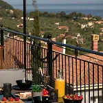 Dimitris - The House & The Holiday home *