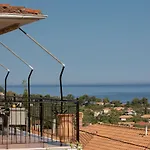 Dimitris - The House & The * Frinion