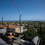 Holiday home Dimitris - The House & The *