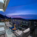 Holiday home Dimitris - The House & The Frinion