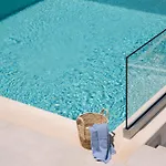 Dimitris - The House & The Holiday home Frinion