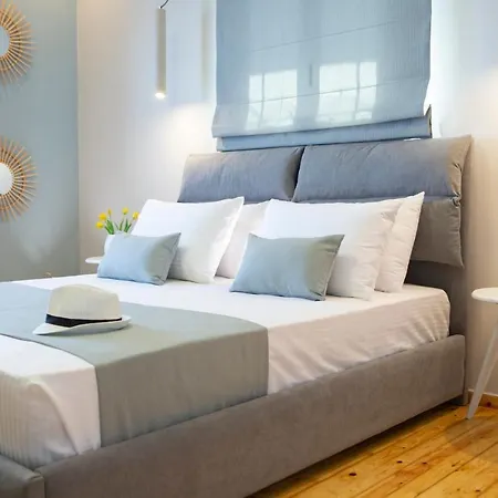 Dimitris - The House & The