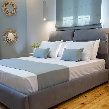 Dimitris - The House & The Frínion