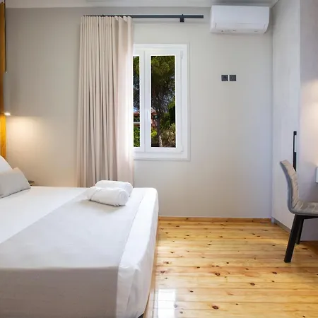 Dimitris - The House & The Vakantiehuis Frínion