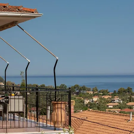 Dimitris - The House & The * Frínion