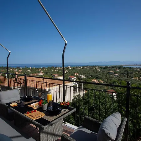 Vakantiehuis Dimitris - The House & The *