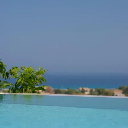 Dimitris - The House & The Vakantiehuis Frínion