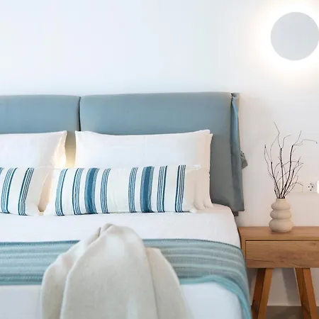 Dimitris - The House & The