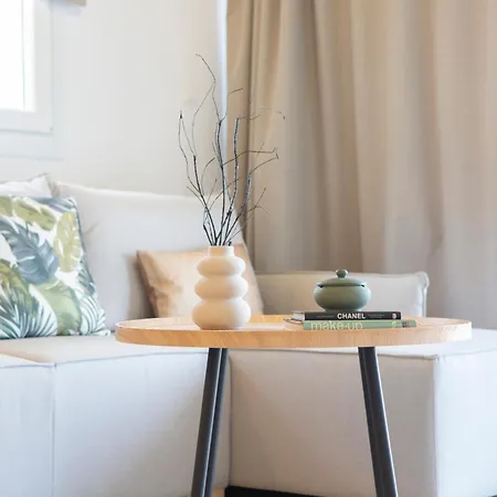 Vakantiehuis Dimitris - The House & The *