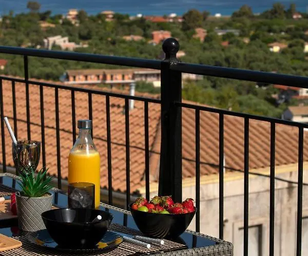 Dimitris - The House & The Casa de Férias *