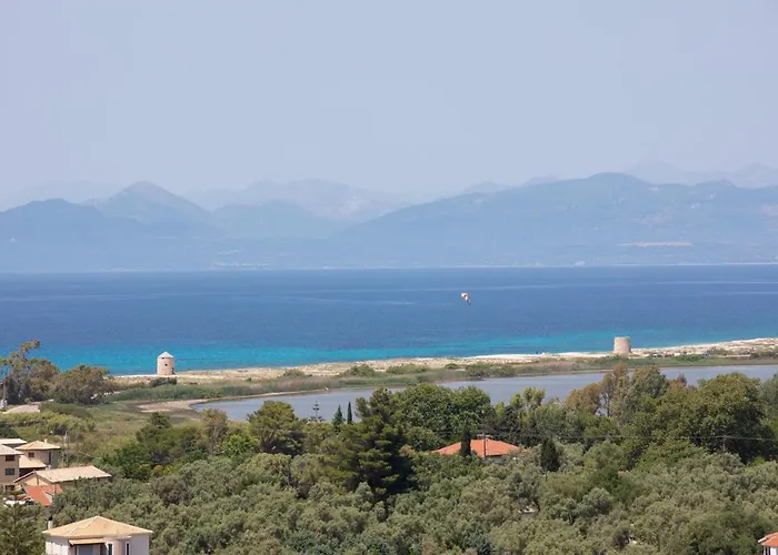 Casa de Férias Dimitris - The House & The Frínion